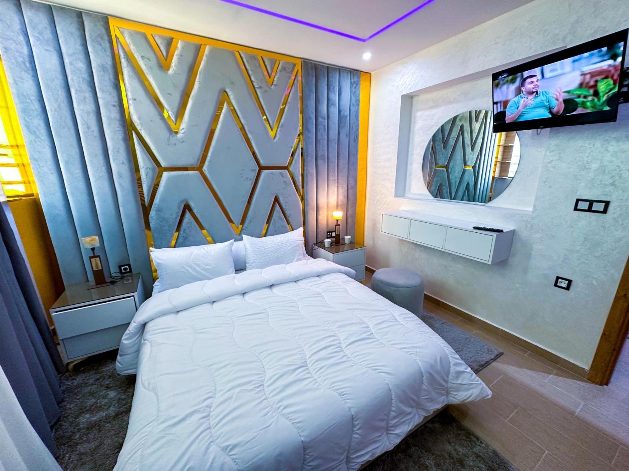 Veluxa - Luxury Holiday Homes - Centric Flat Tanger Kültér fotó