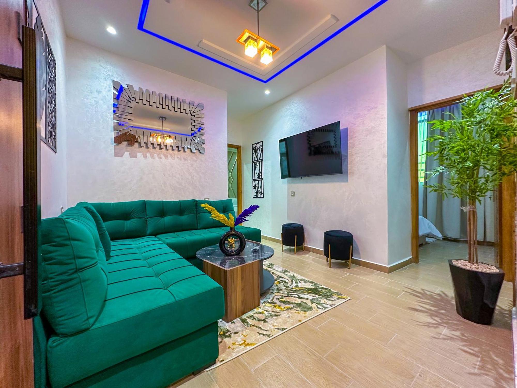 Veluxa - Luxury Holiday Homes - Centric Flat Tanger Kültér fotó