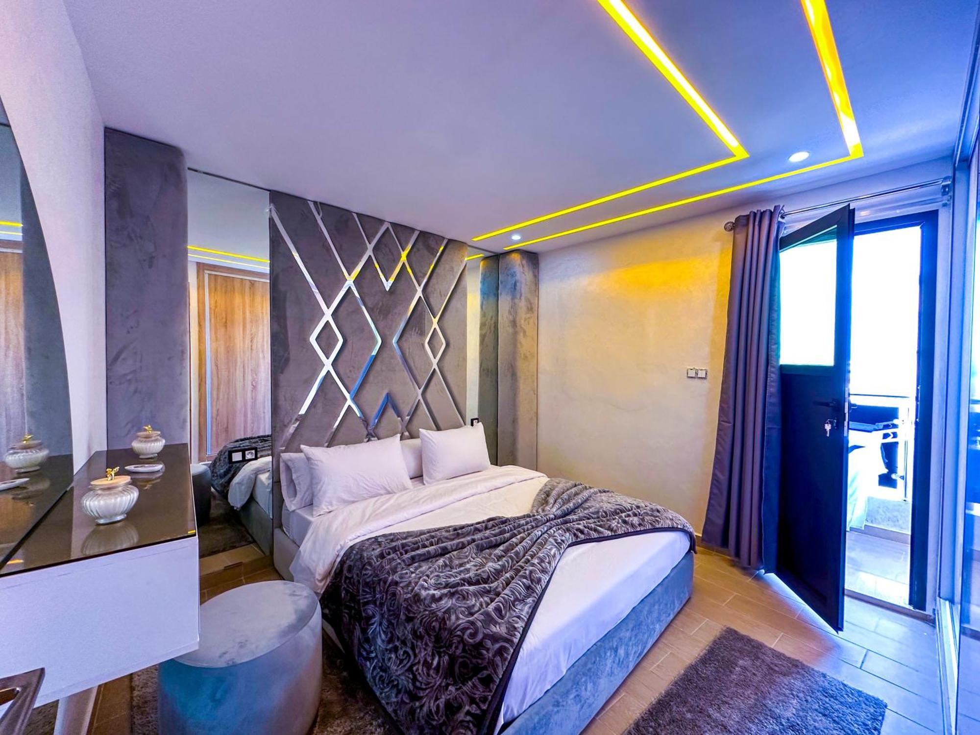 Veluxa - Luxury Holiday Homes - Centric Flat Tanger Kültér fotó
